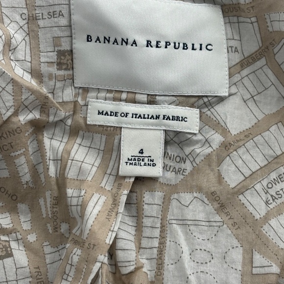Banana Republic Italian Fabric Blazer Size 4 – Beige Khaki w/ NYC map lining - Picture 4 of 7